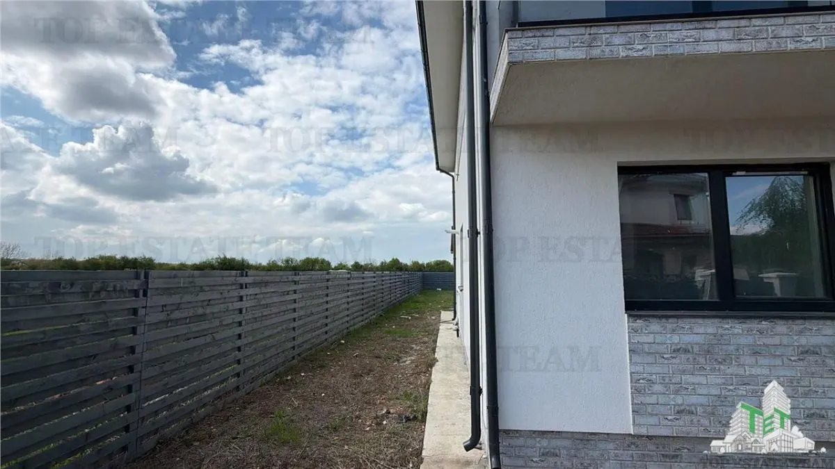 Villa Moderna cerca de Paradisul Verde | Terreno 627 m² | Acabados Incluidos | 264.900 € - foto 2