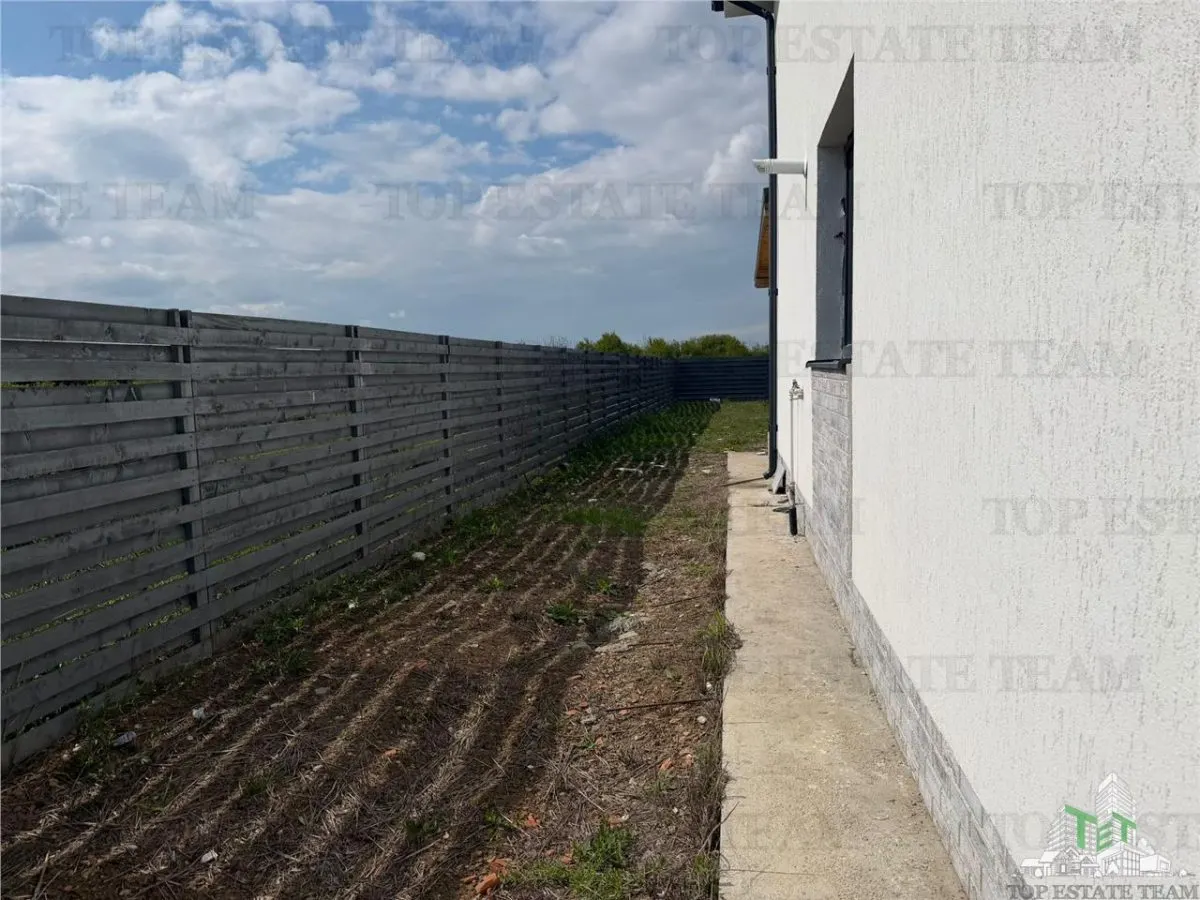 Villa Moderna cerca de Paradisul Verde | Terreno 627 m² | Acabados Incluidos | 264.900 € - foto 3
