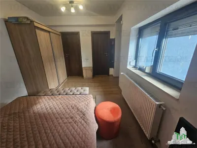 Casa Amueblada de 4 Dormitorios Cerca del Metro, Drumul Taberei - foto 10