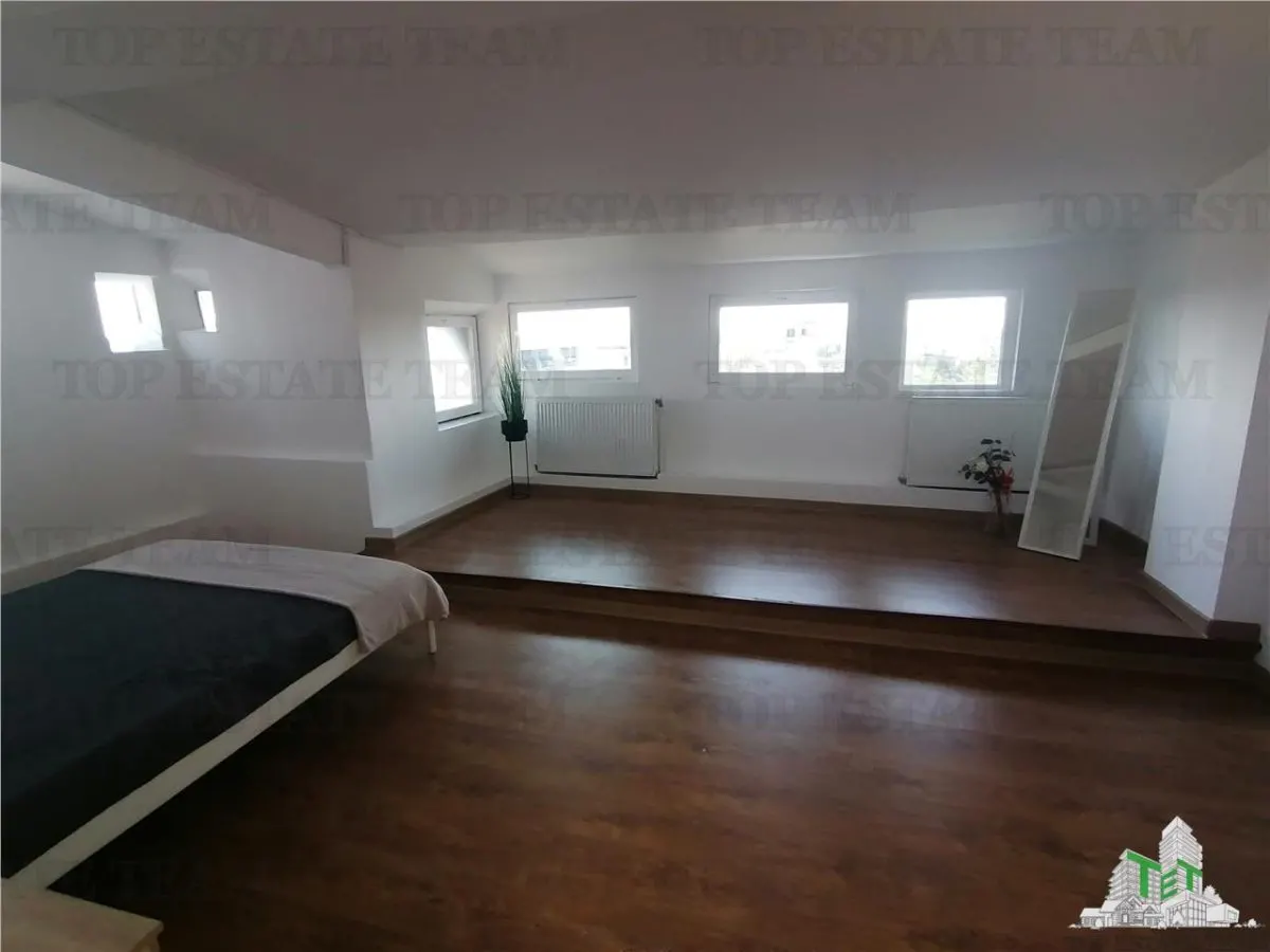 Appartement Quatre Chambres avec Potentiel de Mezzanine à Vendre - foto 11