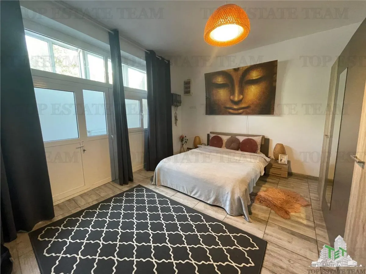 Villa para Tres Familias con Oportunidad de Inversión en Obor - foto 10