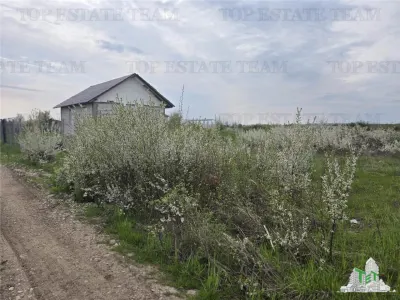 Development Land 420 sqm, 20 Minutes from Bucharest - Joita