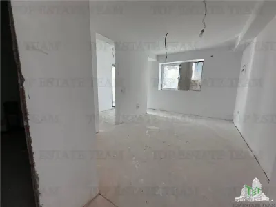 Apartamento de 4 Dormitorios en Venta en Herastrau, Norte de Bucuresti - foto 6