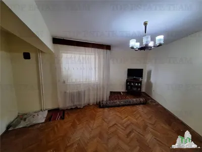 Three-Bedroom Apartment, Ultra-Central Braila – For Sale - Braila