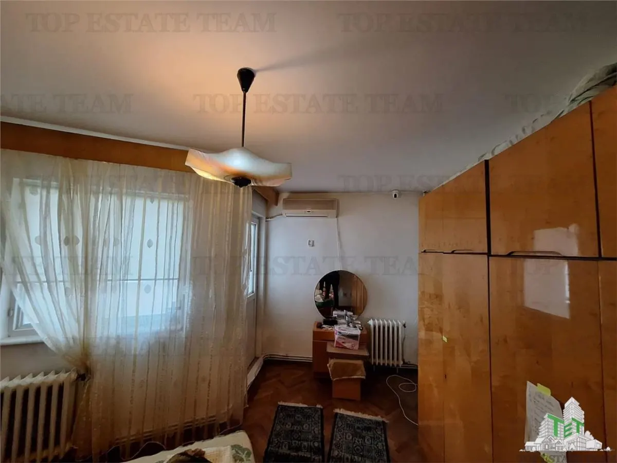 Three-Bedroom Apartment, Ultra-Central Braila – For Sale - foto 3