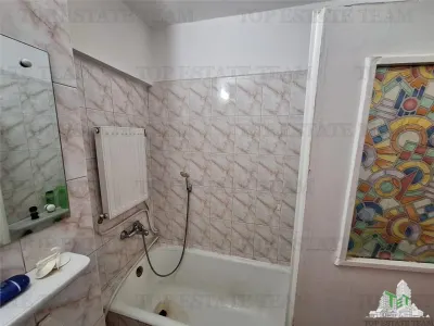 Three-Bedroom Apartment, Ultra-Central Braila – For Sale - foto 7