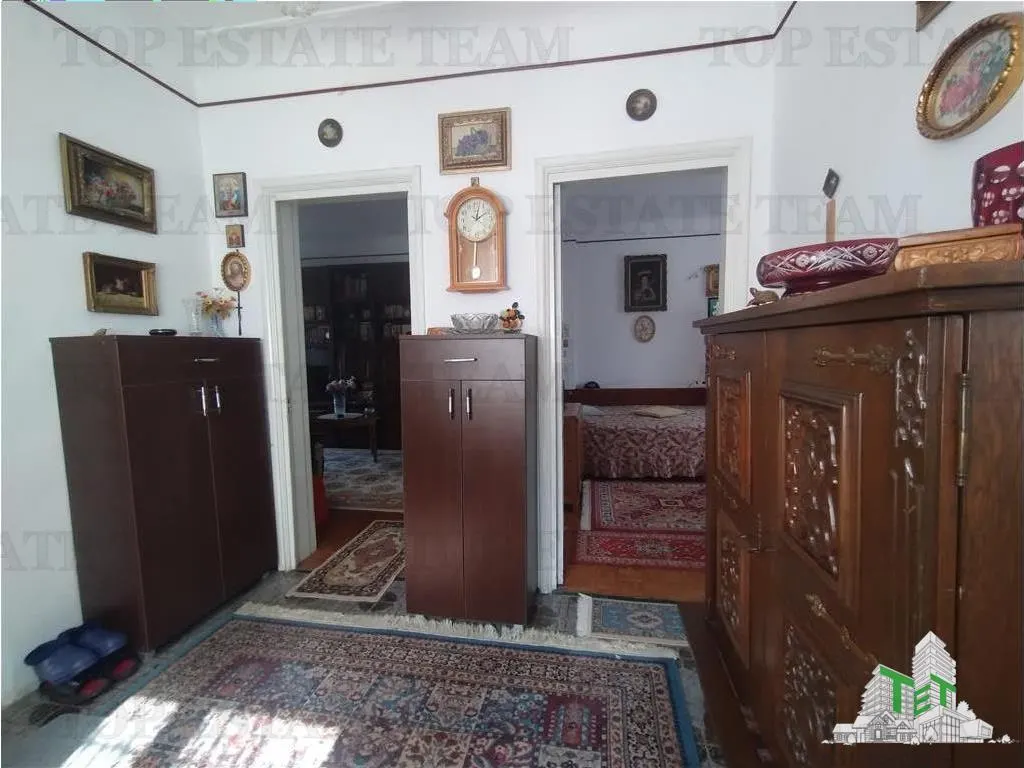 Casa Unifamiliar con Garaje y Patio Libre 300 m², Excelente Zona Brancoveanu - foto 5