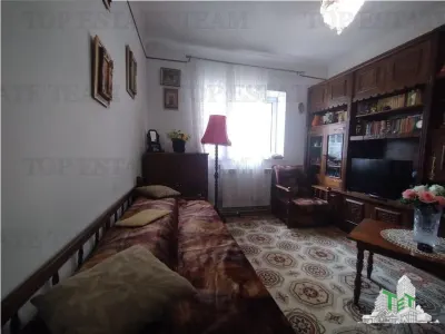 Casa Unifamiliar con Garaje y Patio Libre 300 m², Excelente Zona Brancoveanu - foto 6
