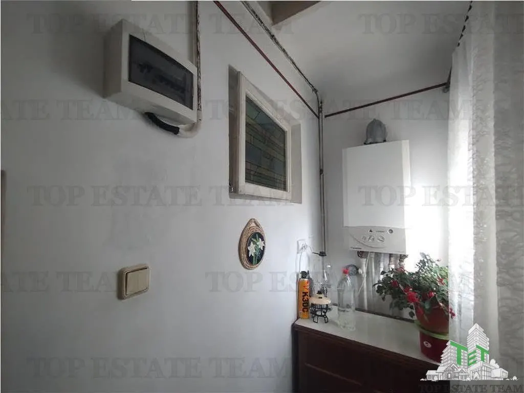 Casa Unifamiliar con Garaje y Patio Libre 300 m², Excelente Zona Brancoveanu - foto 8