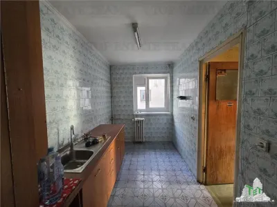 3-Bedroom Apartment, Drumul Taberei, Sector 6, near Valea Ialomitei Metro - foto 10