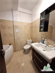 Se Vende: Villa Amueblada P+1, Corbeanca Ostratu, Junto al Lago - foto 17