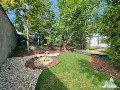 Excepcional Villa con Piscina, 970m² Terreno, 4 Dormitorios + Buhardilla, Jardines y Servicios en Clinceni, Ilfov - foto 21