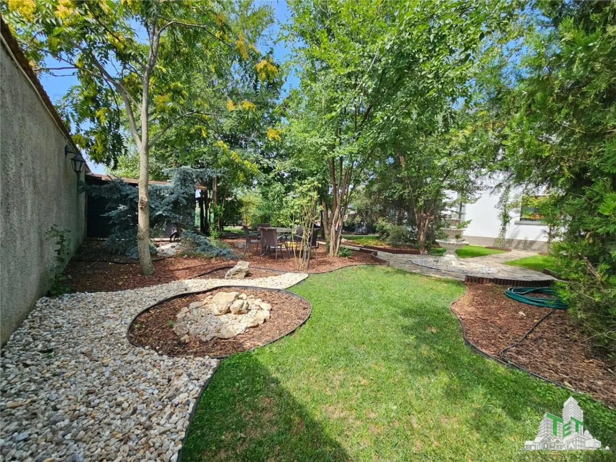 Excepcional Villa con Piscina, 970m² Terreno, 4 Dormitorios + Buhardilla, Jardines y Servicios en Clinceni, Ilfov - foto 21