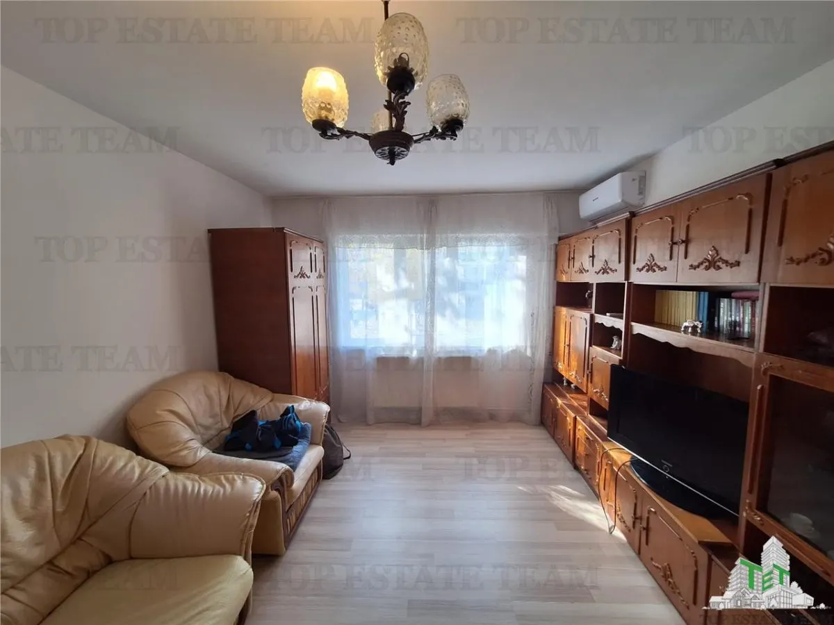 Two-Bedroom Apartment for Sale - Viziru, Brăila - foto 1
