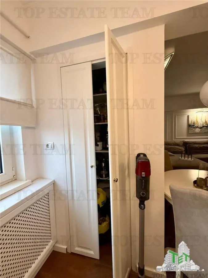 3-Bedroom Apartment, Ultra-Central Braila – Sale - foto 8