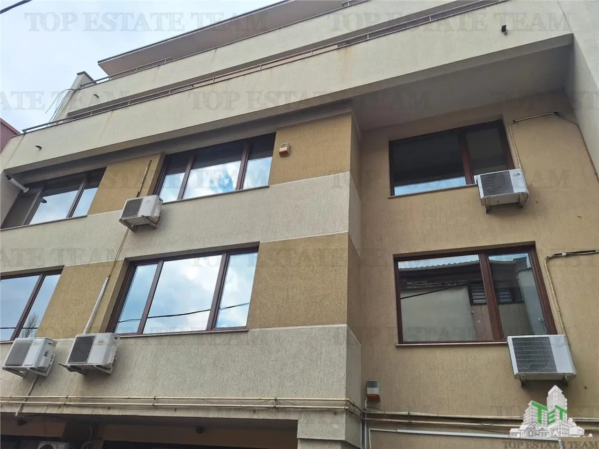 Excepcional Oportunidad: Edificio S+P+4 con 6 Plazas de Aparcamiento en Floreasca/Dorobanți - foto 25