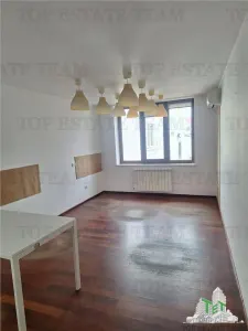 Excepcional Oportunidad: Edificio S+P+4 con 6 Plazas de Aparcamiento en Floreasca/Dorobanți - foto 5