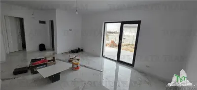 Modern 4-Bedroom Villa with 2 Bathrooms, 25sqm Terrace & 2 Parking Spaces - foto 12