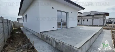 Modern 4-Bedroom Villa with 2 Bathrooms, 25sqm Terrace & 2 Parking Spaces - foto 5