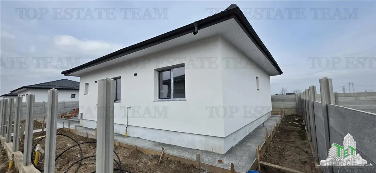 Modern 4-Bedroom Villa with 2 Bathrooms, 25sqm Terrace & 2 Parking Spaces - foto 7