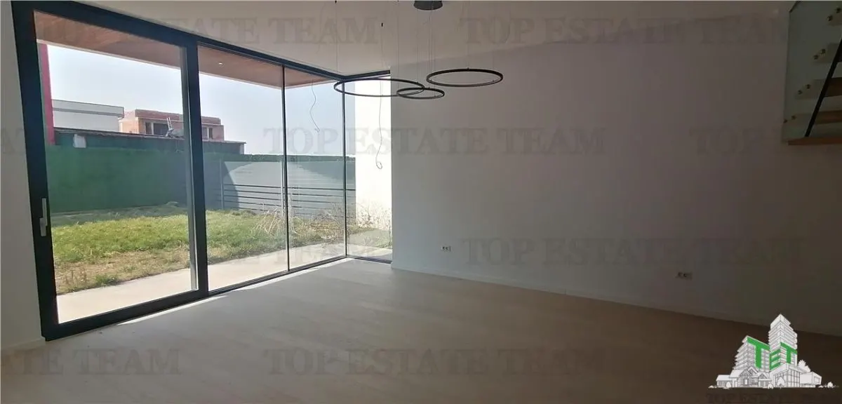 Villa Nueva de 5 Dormitorios en Venta, Pipera cerca Autovía A3, Bucuresti - foto 1