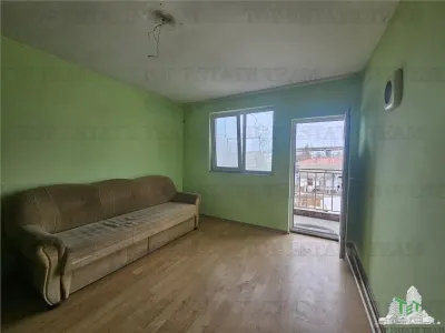 4-Bedroom House with Outbuildings, Medgidia Station Area, Constanța - foto 12
