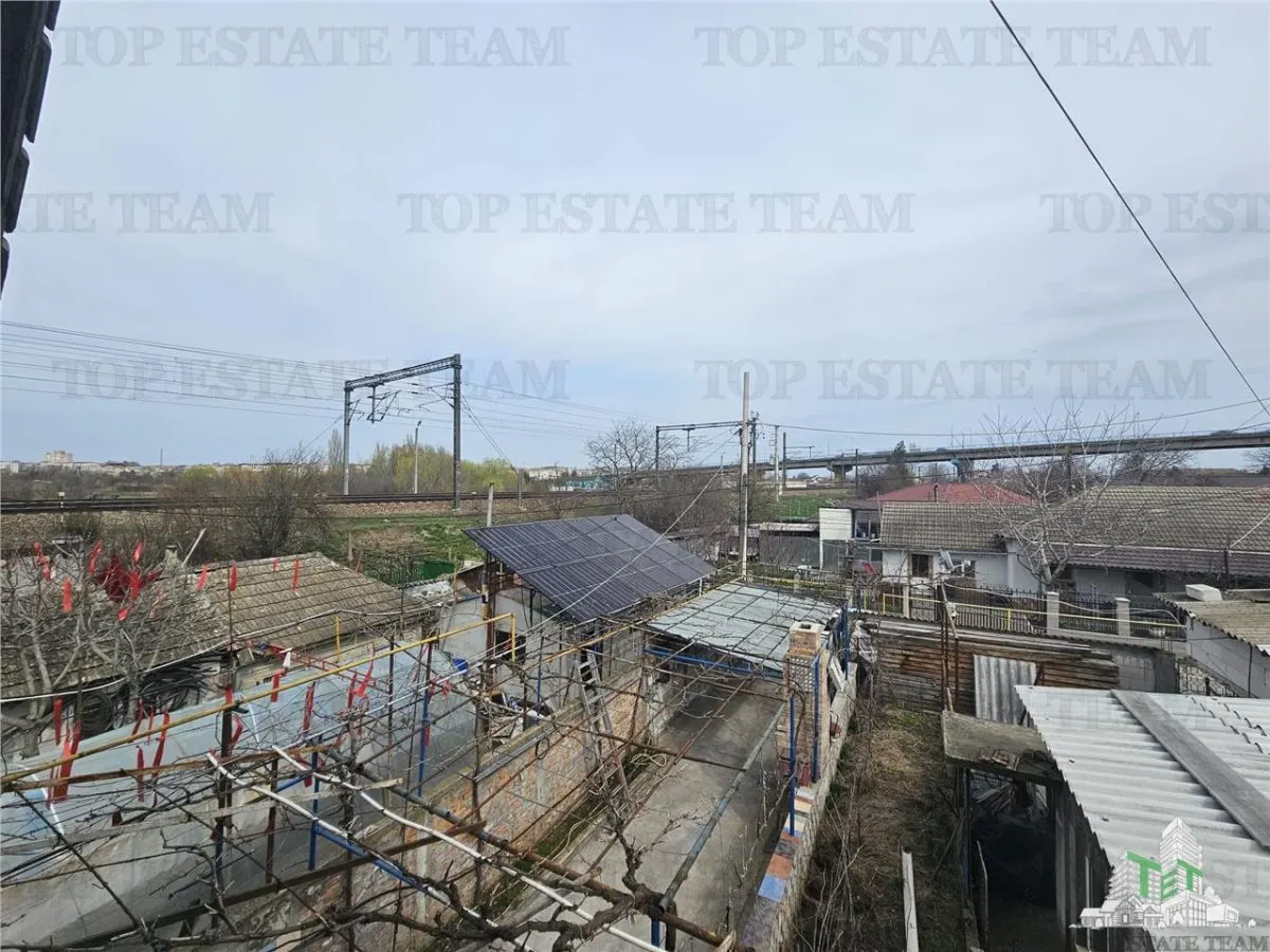 4-Bedroom House with Outbuildings, Medgidia Station Area, Constanța - foto 14
