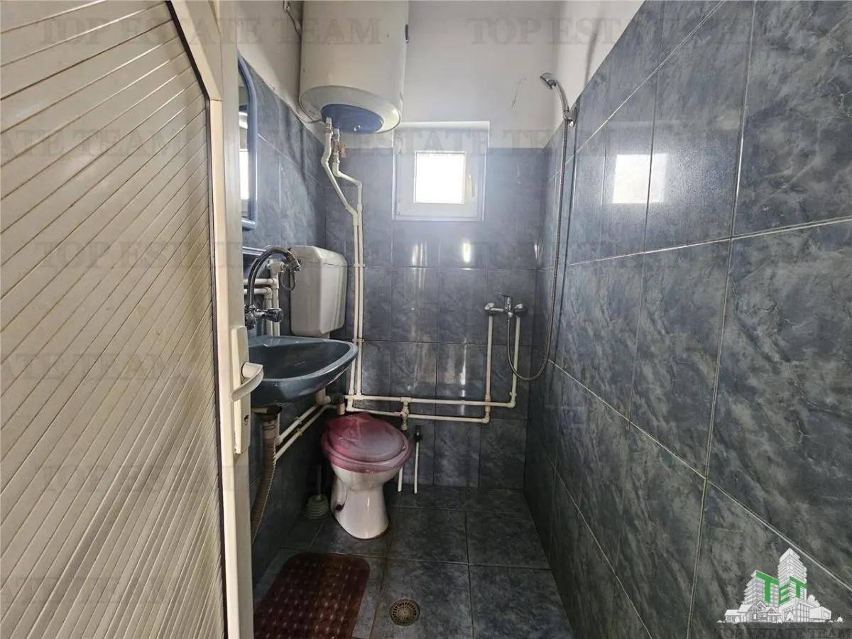 4-Bedroom House with Outbuildings, Medgidia Station Area, Constanța - foto 23