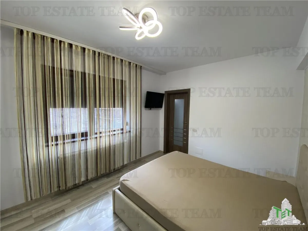 Appartement 3 Chambres à Vendre à Dobroești - foto 3