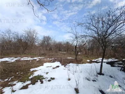 Traditional Farmhouse with Garden and Orchard 1700sqm in Gruiu, 10 min from DN1 - foto 11
