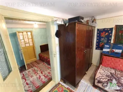 Traditional Farmhouse with Garden and Orchard 1700sqm in Gruiu, 10 min from DN1 - foto 13