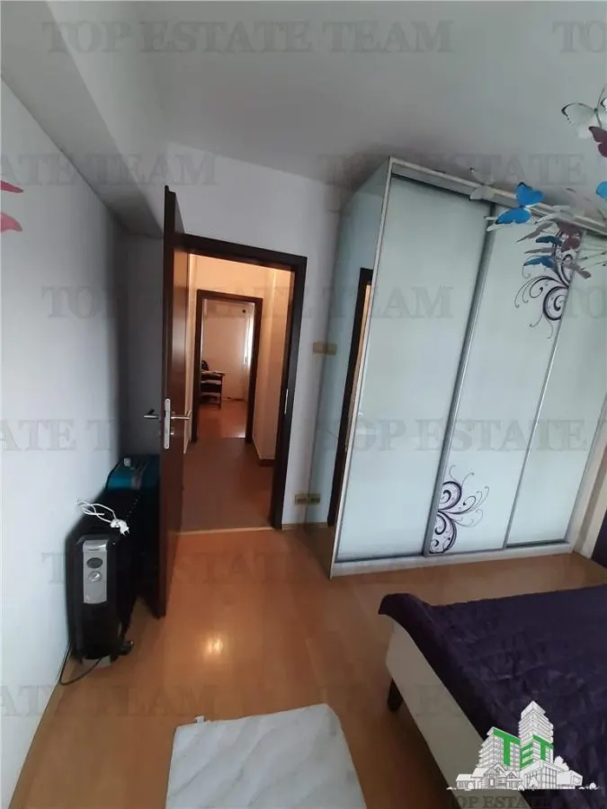 Apartamento de 3 Dormitorios, Universitatea Hyperion, Calea Călărași con Aparcamiento - foto 2