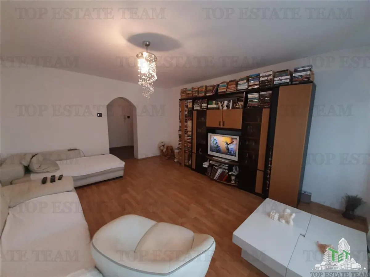 Apartamento de 3 Dormitorios, Universitatea Hyperion, Calea Călărași con Aparcamiento - foto 6