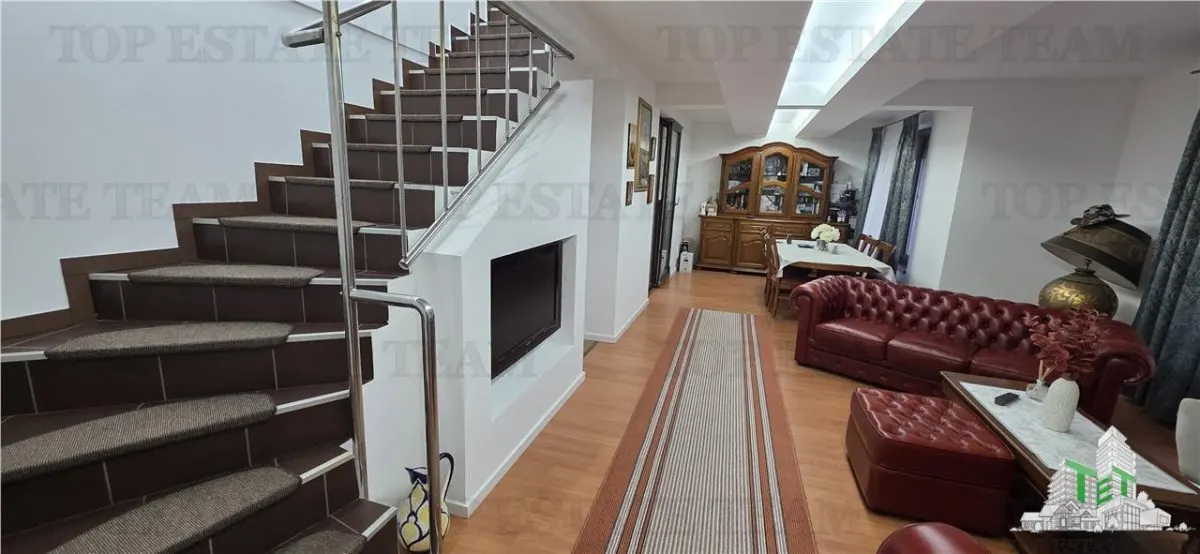Prelungirea Ghencea | Villa dúplex exclusiva con paneles solares y garaje | 5 dormitorios - foto 18