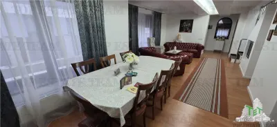 Prelungirea Ghencea | Villa dúplex exclusiva con paneles solares y garaje | 5 dormitorios - foto 21