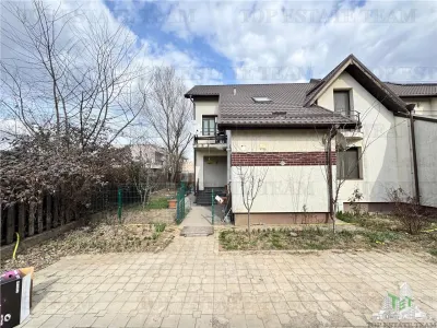 Villa P+1+Attic, 229 sqm, 4 Bedrooms, Garden & 4 Parking Spaces - Bucuresti