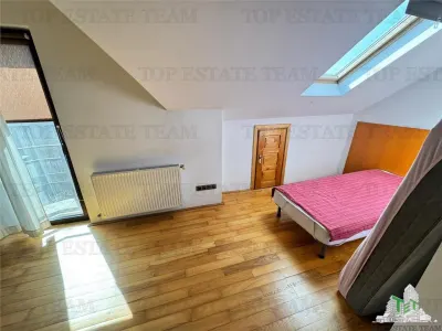 Villa P+1+Buhardilla, 229 m², 4 Dormitorios, Jardín y 4 Plazas de Aparcamiento - foto 13