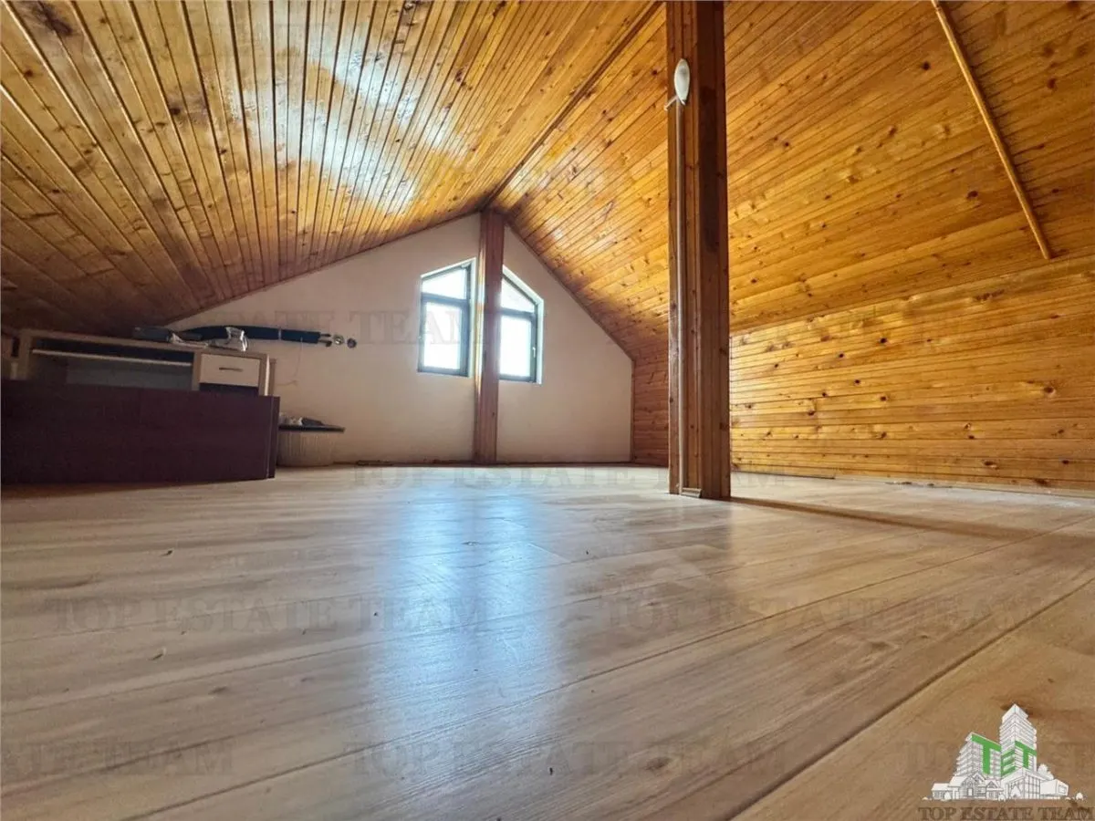 Villa P+1+Buhardilla, 229 m², 4 Dormitorios, Jardín y 4 Plazas de Aparcamiento - foto 14