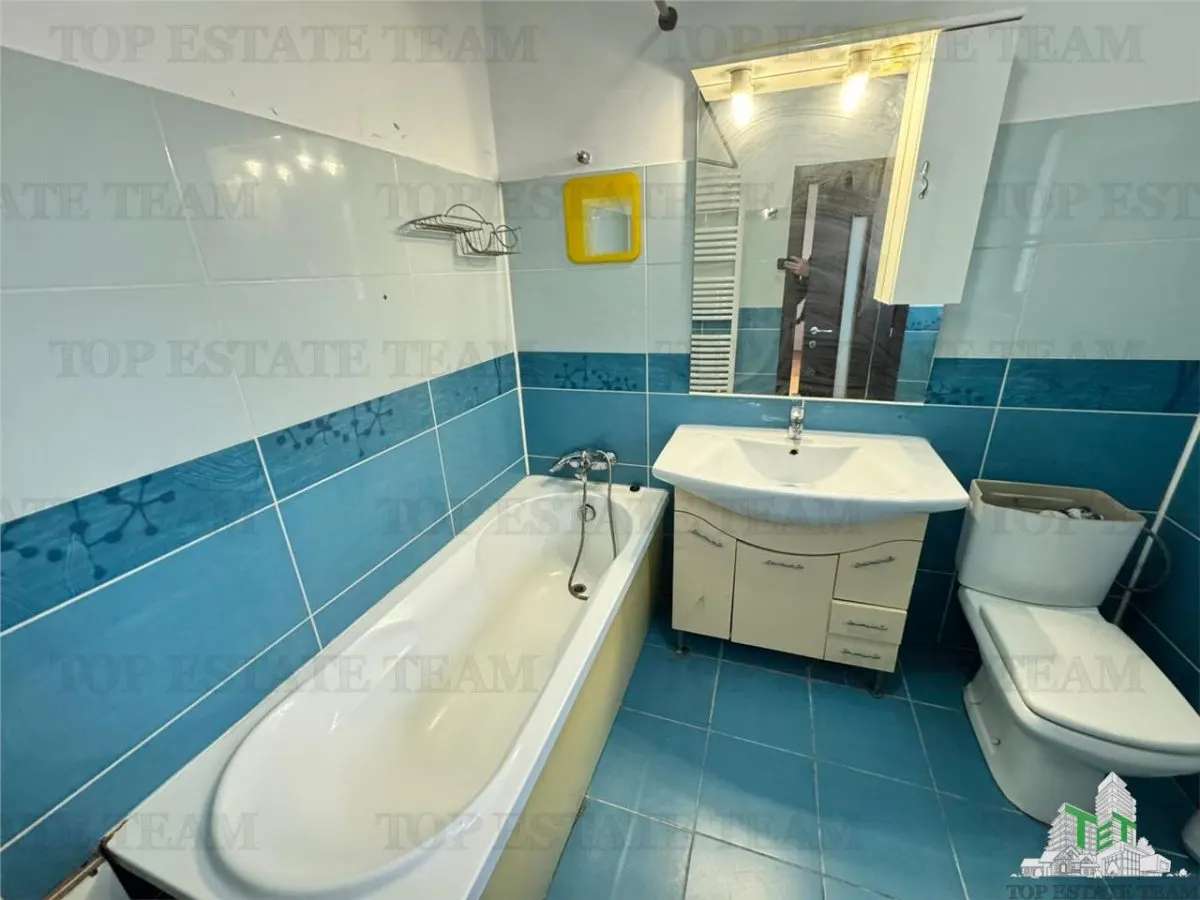 Villa P+1+Buhardilla, 229 m², 4 Dormitorios, Jardín y 4 Plazas de Aparcamiento - foto 10