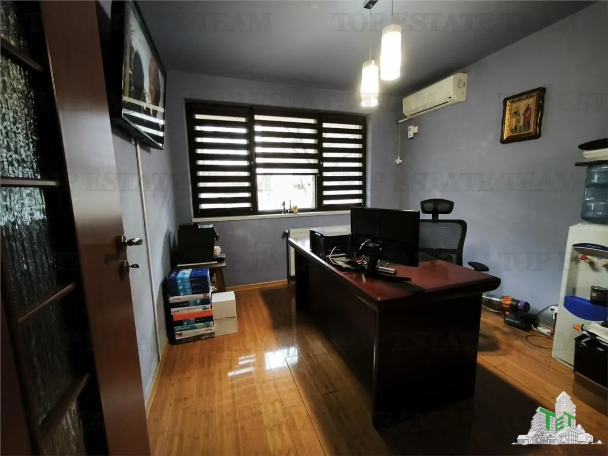 Appartement 3 Pièces à Vendre à Giulesti, Aménagé avec Goût - foto 4