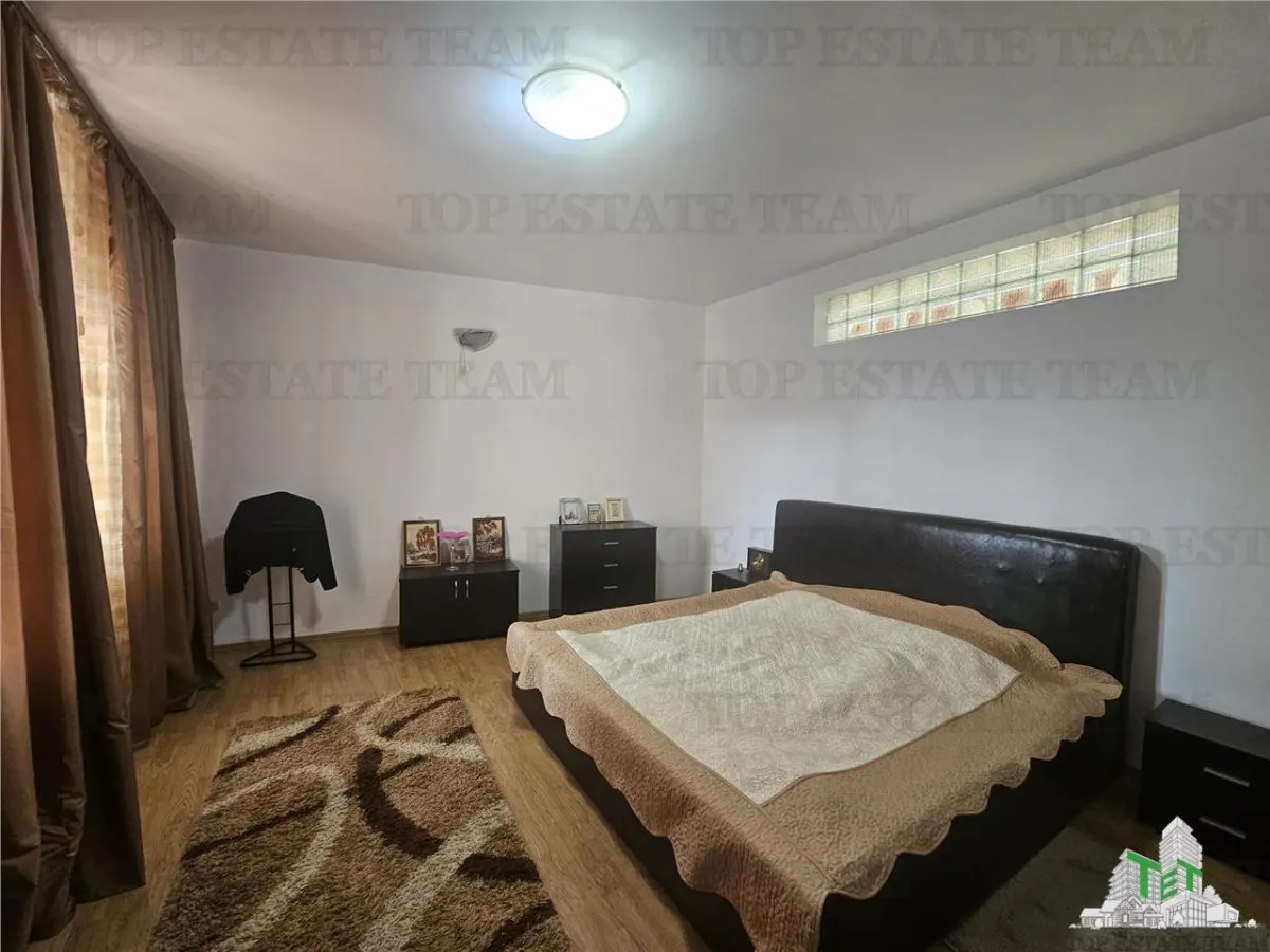 House / villa for sale 479 sqm in Constanta, Km 4-5 area - foto 13