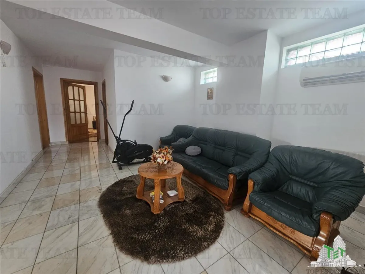 House / villa for sale 479 sqm in Constanta, Km 4-5 area - foto 14