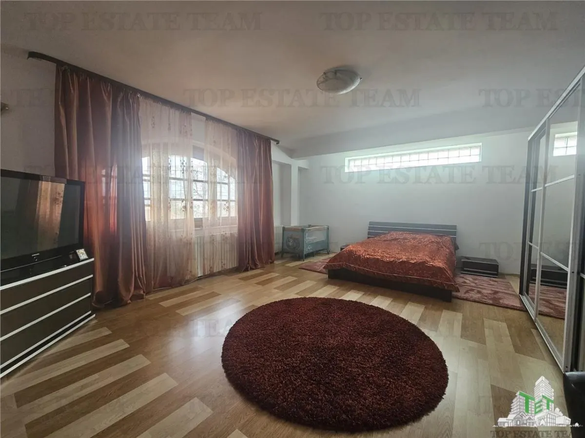 House / villa for sale 479 sqm in Constanta, Km 4-5 area - foto 7