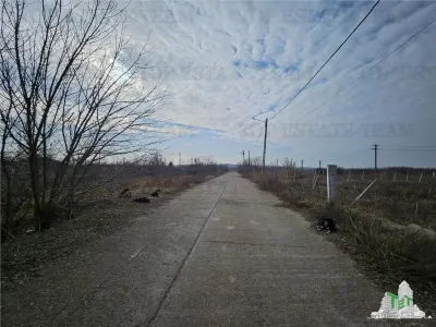 Development Land with 150m Frontage on European Road, Harsova - foto 3