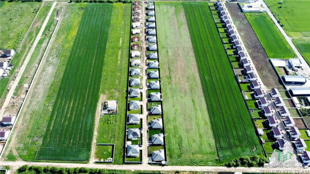 2.5 Ha Development Land with Project for 60 Houses near Bucuresti - foto 5