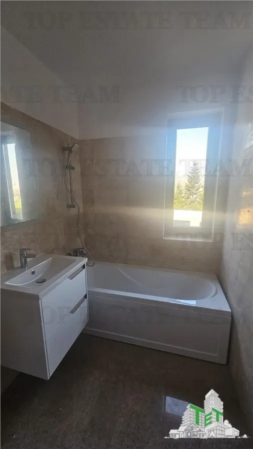 Villa de Lujo 4 Dormitorios con Buhardilla 52sqm en Chiajna - foto 19