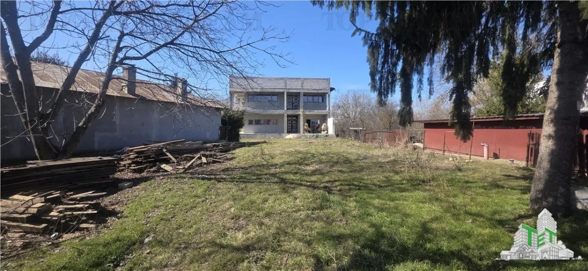Domnesti – Investment Opportunity: 1,643 sqm Land + 476 sqm Villa, Prime Location - foto 2