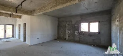 Domnesti – Investment Opportunity: 1,643 sqm Land + 476 sqm Villa, Prime Location - foto 9
