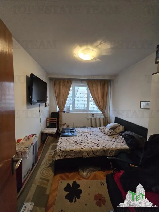 3-Bedroom Apartment, Veteranilor, Militari - foto 3