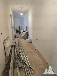 Casa de 5 Dormitorios con Anexo en Giulesti-Sarbi-Sabareni, Precio Recientemente Reducido - foto 6